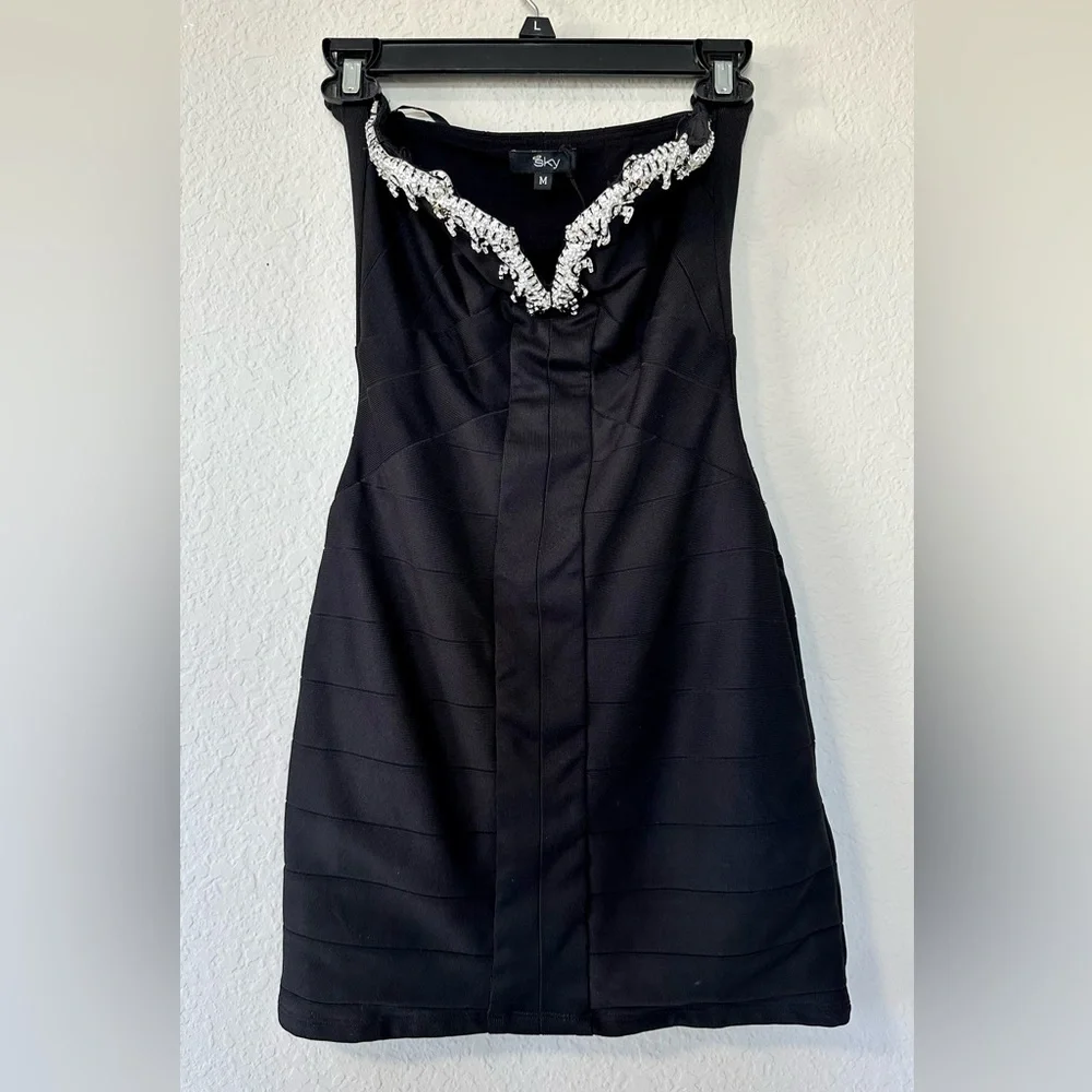 Sky Black Strapless Bandage Tiger Rhinestone Dress - Picture 6 of 14